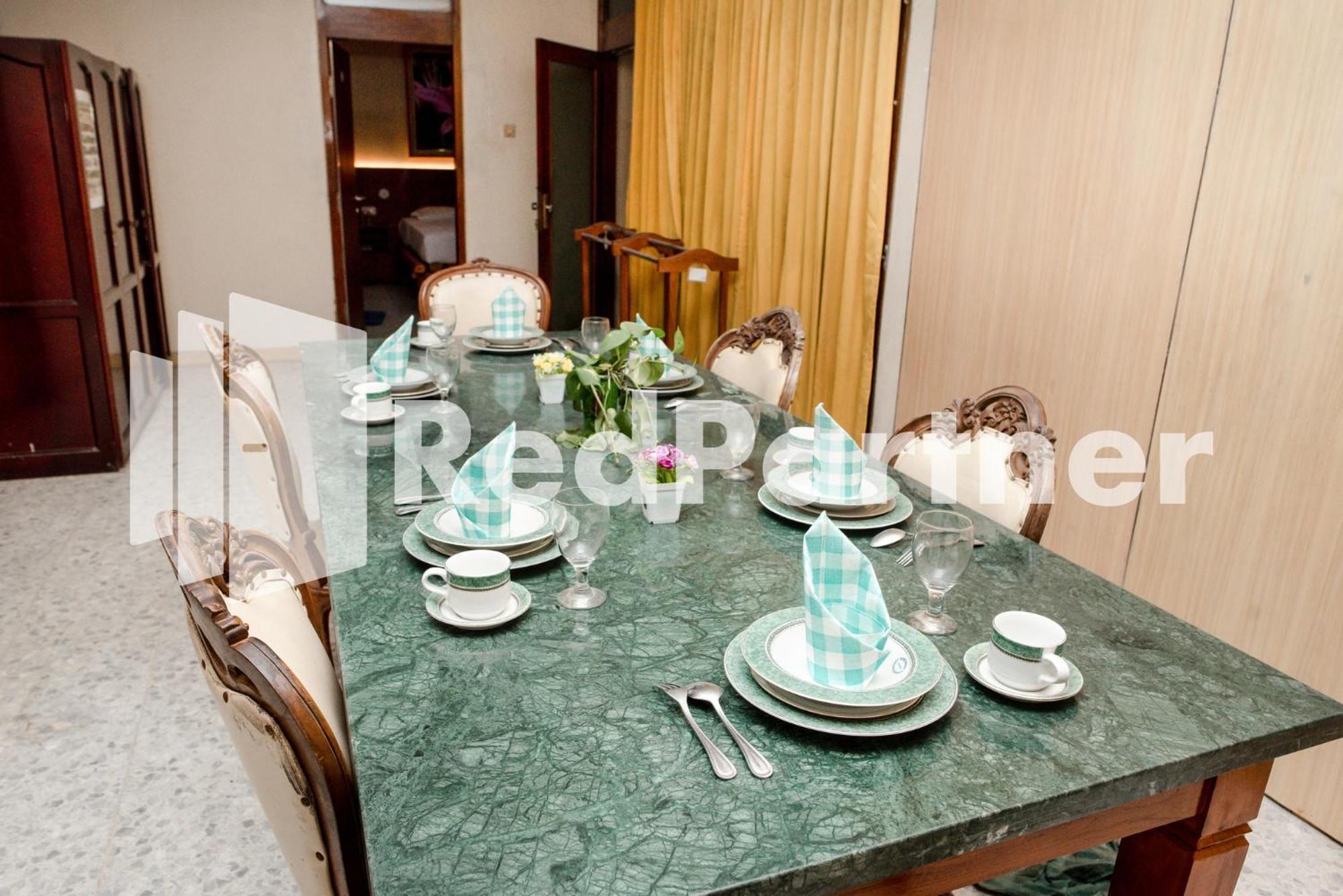 Mango House Semarang Redpartner Hotel Bagian luar foto