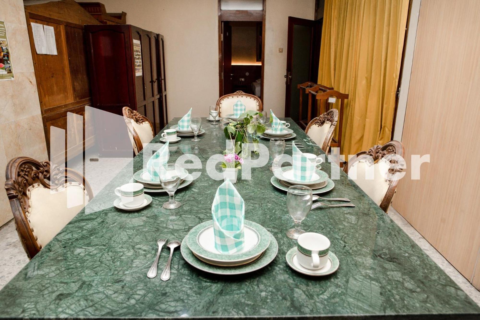 Mango House Semarang Redpartner Hotel Bagian luar foto